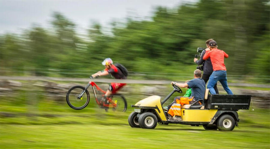 Danny MacAskill // Série de videos dos bastidores da filmagem de Wee Day Out bastidores-we-day-out-danny-mcaskill